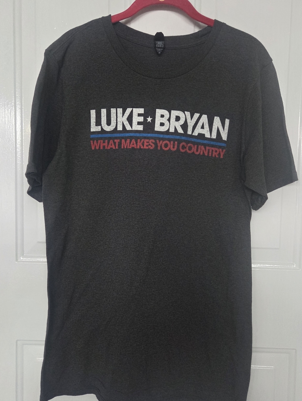 Luke Bryan concert tee- Charcoal Short Sleeve Shirt Med